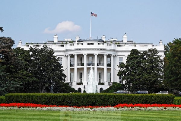 "1600 Pennsylvania Avenue" [The White House in , Washington D.C.]